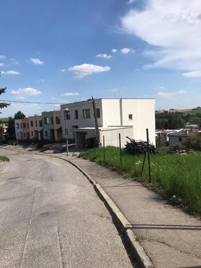 Soukromy Pokoj S Kuchyni A Koupelnou V Radovce Nove Mesto na Morave Esterno foto