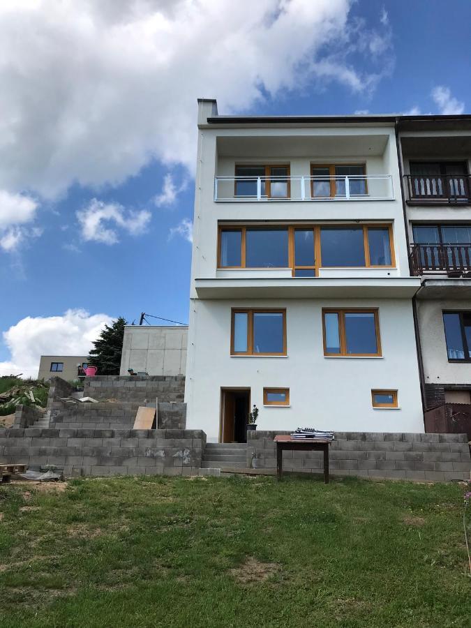 Soukromy Pokoj S Kuchyni A Koupelnou V Radovce Nove Mesto na Morave Esterno foto