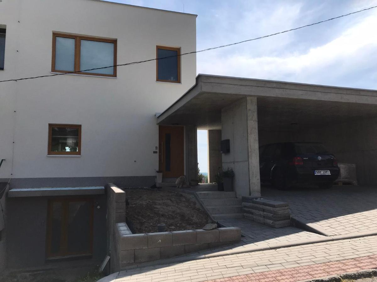 Soukromy Pokoj S Kuchyni A Koupelnou V Radovce Nove Mesto na Morave Esterno foto